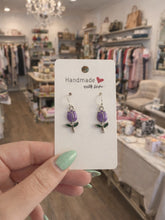 Load image into Gallery viewer, 💜 Lavender Tulip Earrings 🌷
