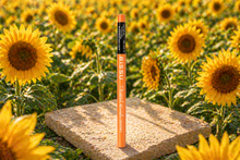 Load image into Gallery viewer, Bissú Liquid Pen Eyeliner in Rose Gold
