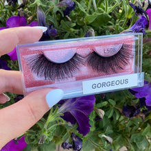 Load image into Gallery viewer, Official Beautee Junkee Mink Lashes
